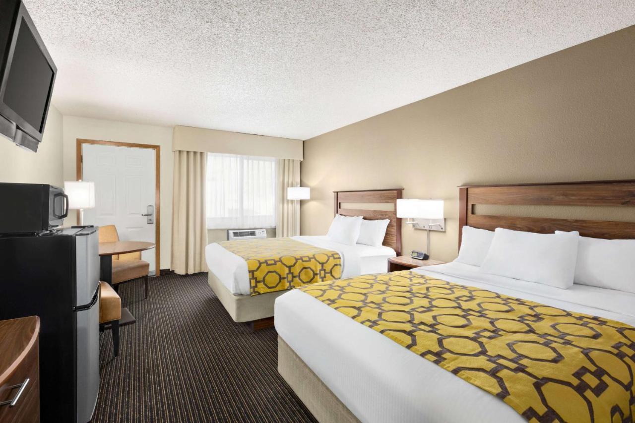 Hotel Baymont By Wyndham Whitefish Esterno foto