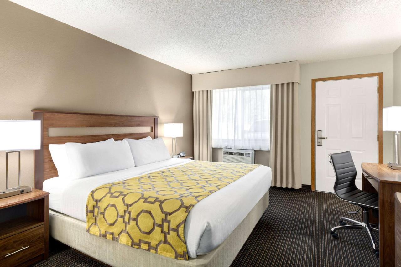 Hotel Baymont By Wyndham Whitefish Esterno foto