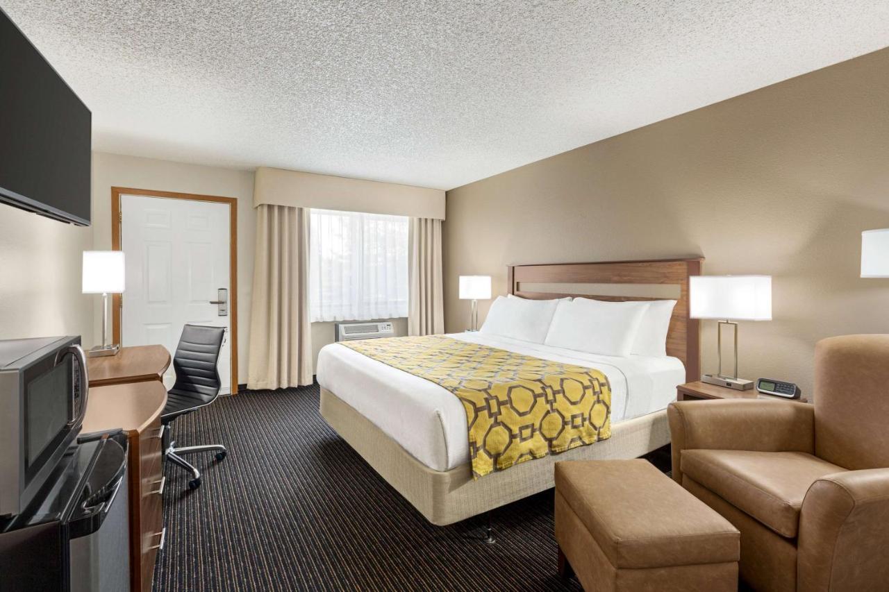 Hotel Baymont By Wyndham Whitefish Esterno foto